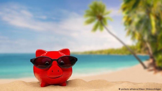 Комментарий: Новые оффшорные разоблачения. Когда, наконец, что-то изменится?