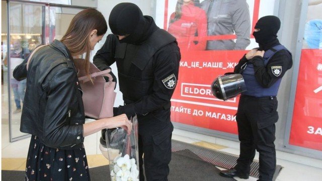 Правительство предлагает защитить бизнес во время проверок и обысков