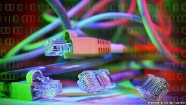 Битва за "Укртелеком": почему у Ахметова забирают предприятие?