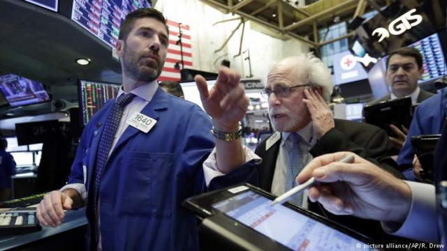 Второй подряд обвал на Уолл-стрит: рынки Азии нервничают