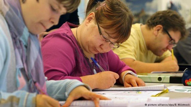 Образование для взрослых: как это делают в Германии (видео)