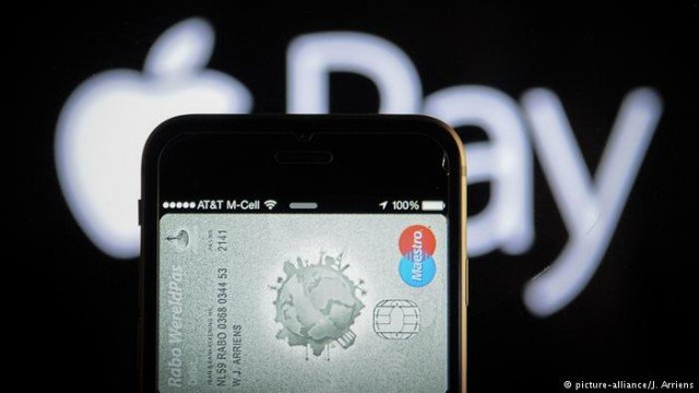 В Укране запустили платежный сервис Apple Pay
