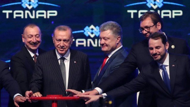 Каспийский газ подходит в Европу. "Газпрому" время беспокоиться?