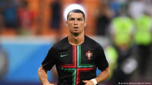 Роналду должен заплатить 19000000 евро за махинации с налогами