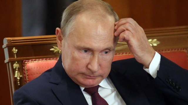 "Расстроился бы, если бы не попал": как реагируют фигуранты списка санкций РФ