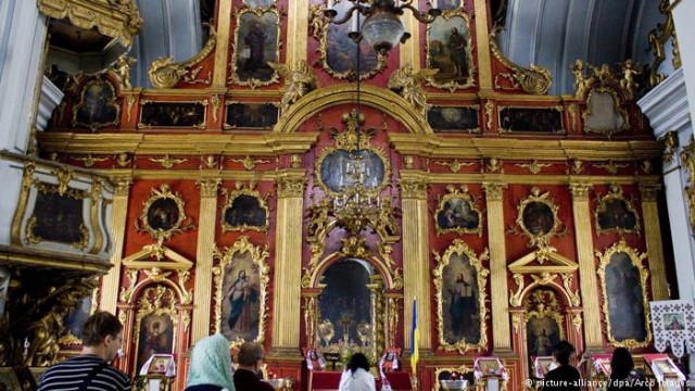 Церковная голоса: как финансируются религиозные общины в Украине