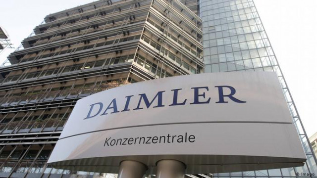 В ФРГ от Daimler требуют отозвать 60000 дизельных Mercedes