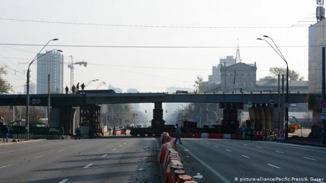 В Киеве после реконструкции открыли движение Шулявским мостом