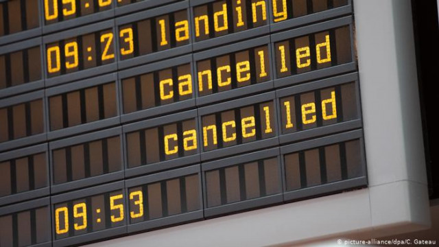 Через новогодний забастовку бортпроводников дочери Lufthansa отменены 170 рейсов