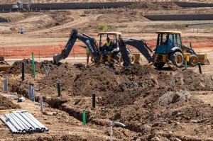 Запасы бывших в употреблении строительной техники уменьшаются в преддверии чистки в конце года